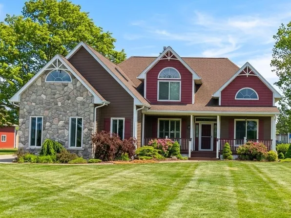 13310 Armstrong Rd, South Rockwood, MI 48179