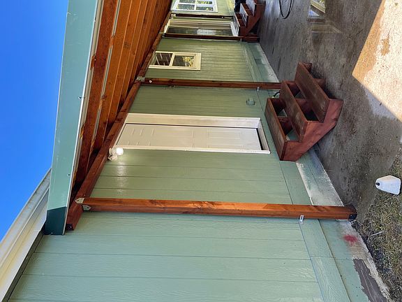 4th image of 720 Edgewood Ave NE