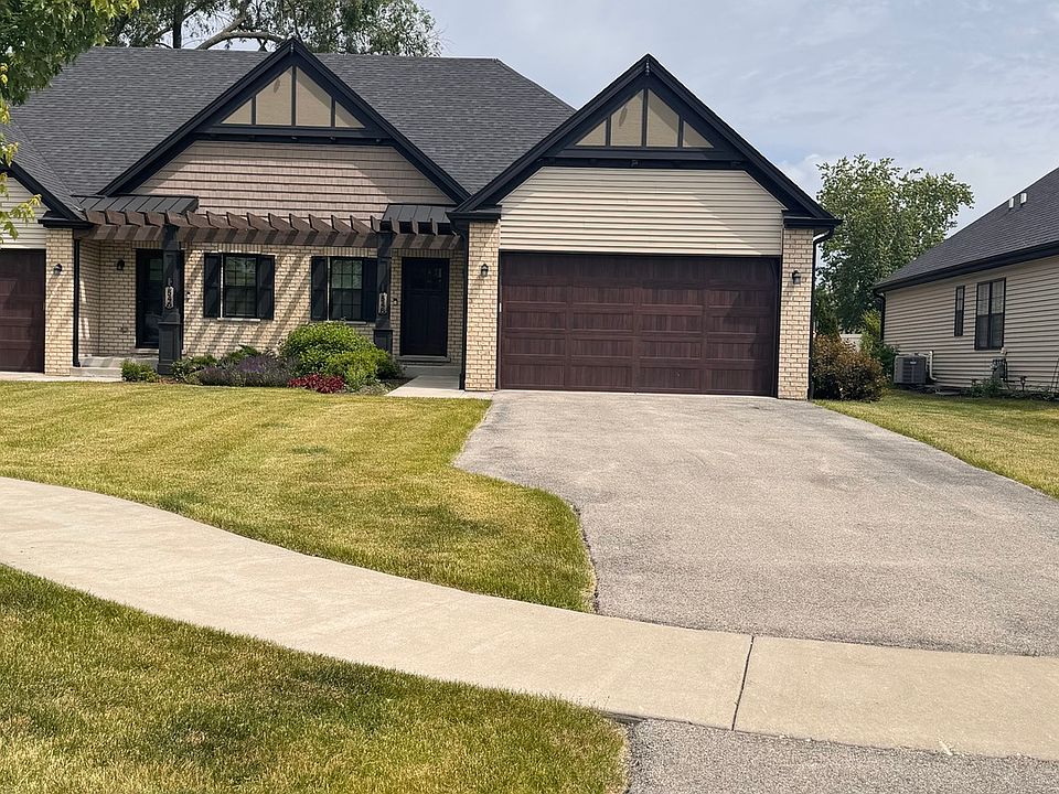 1st image of 548 Mihelich Ln
