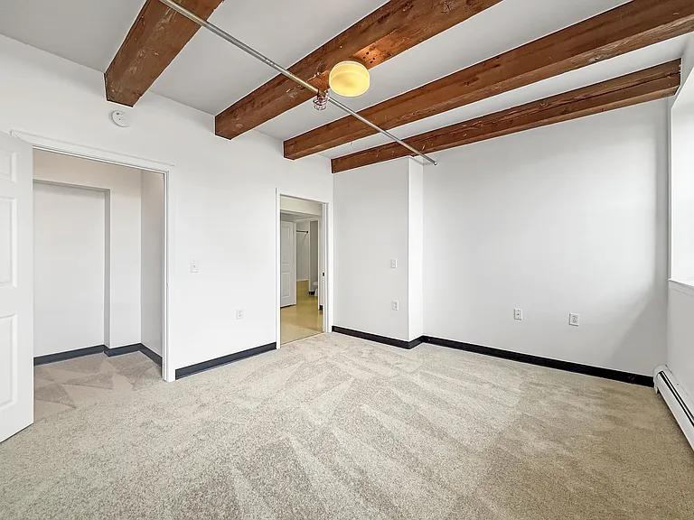 653 Artist Lofts — Photo 9