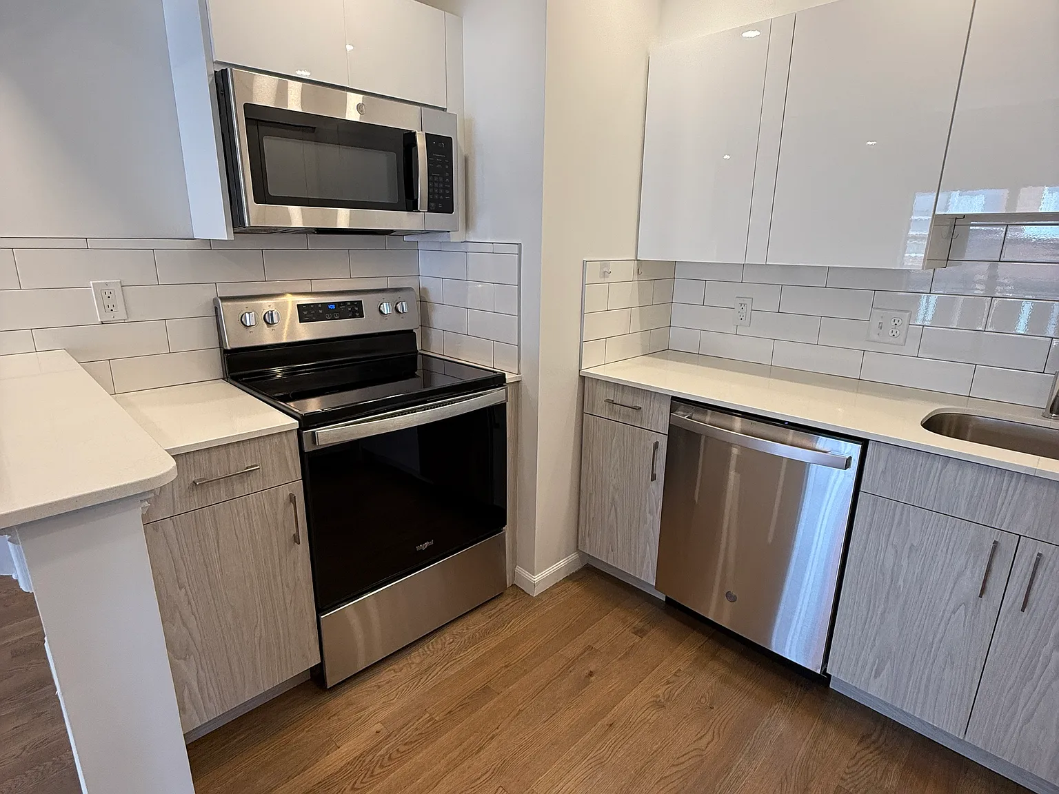 1 bed, 1.0 bath, 810 sqft, $2,800 — Photo 3