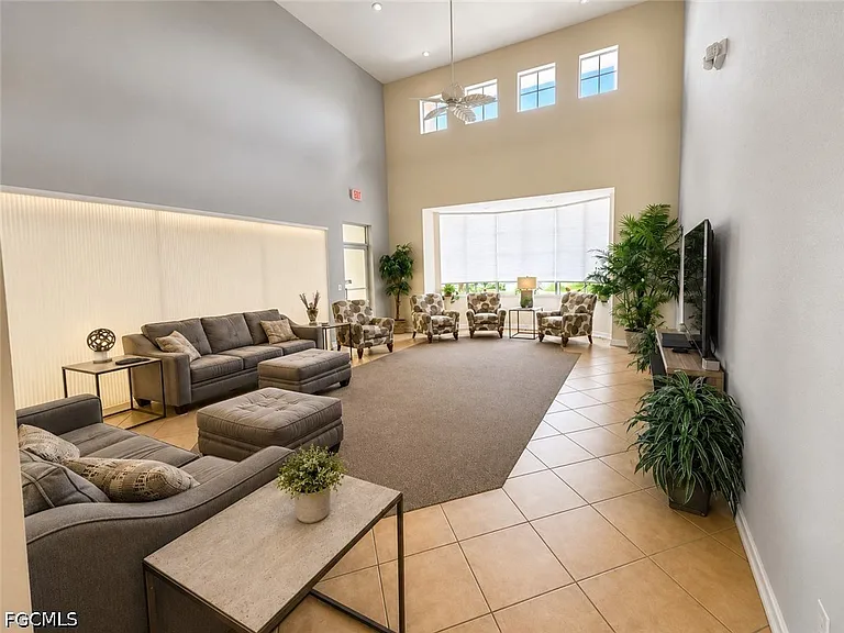 6490 Aragon Way #303 — Photo 32