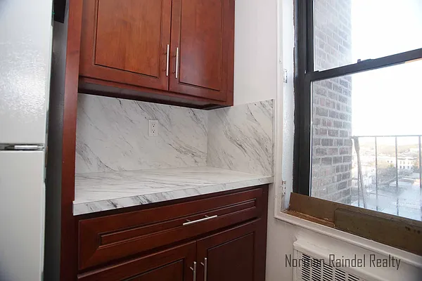 Rented by Norman Raindel, LREB | media 11