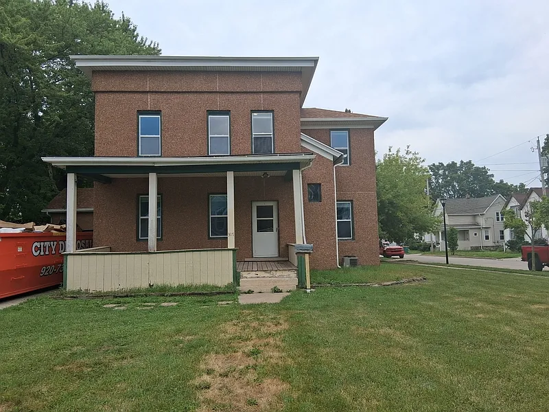 3 bed, 1.5 bath, $1,699 — Photo 4