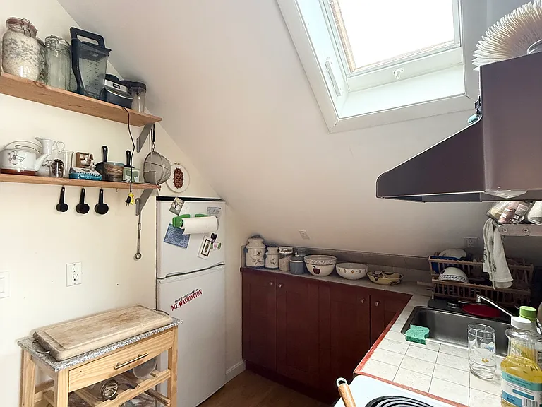 2 Orchard St #3 — Photo 2
