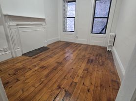 500 W 48th St, New York, NY