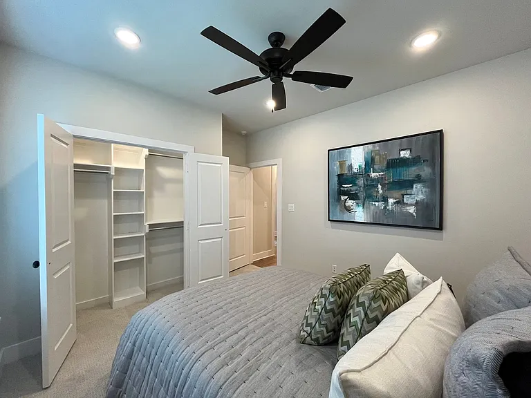 7123 Alexander Dr — Photo 5