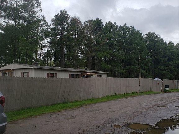5th image of 51 Magnolia Dr