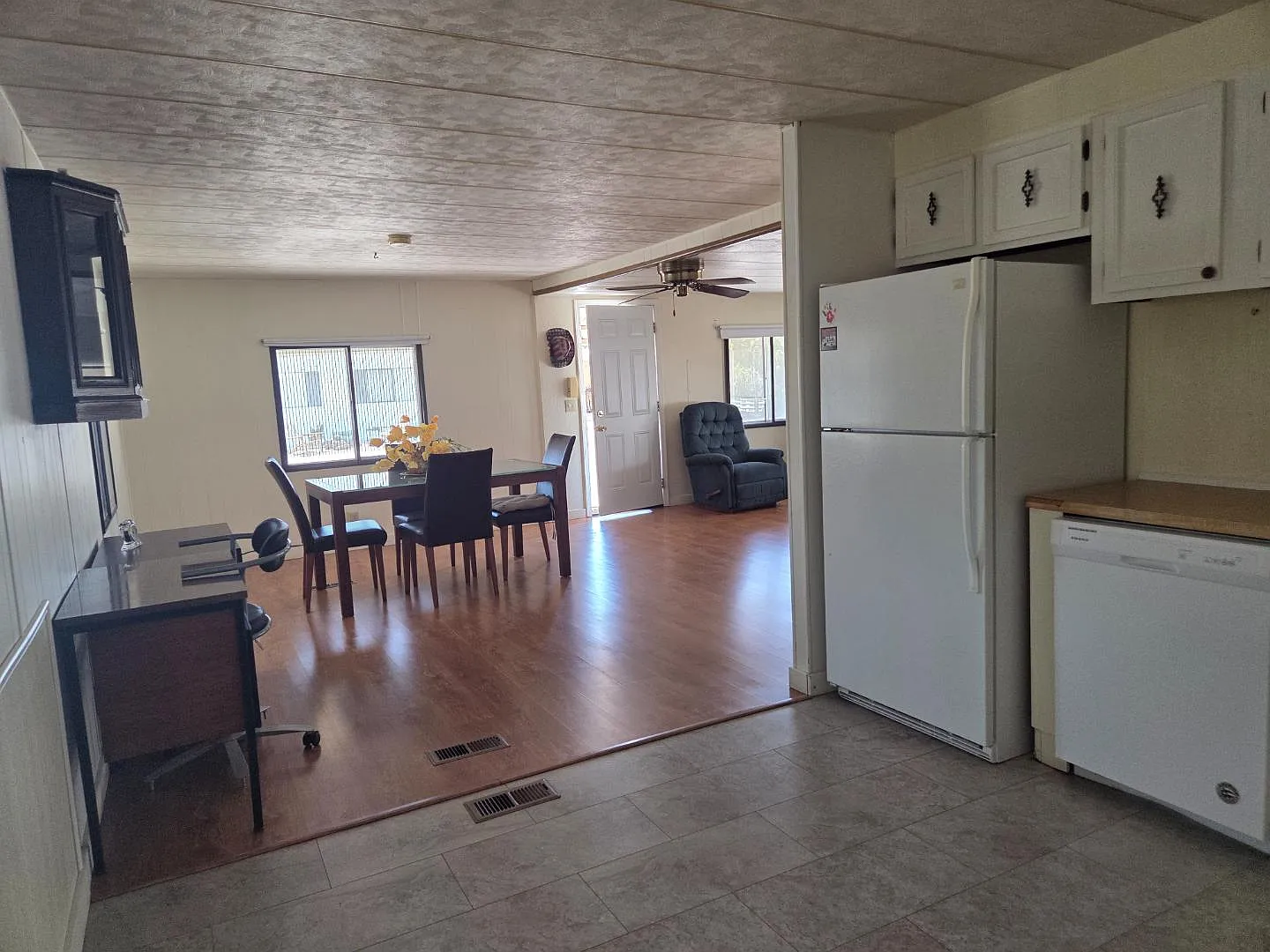 2159 S Cottontail Ave — Photo 1