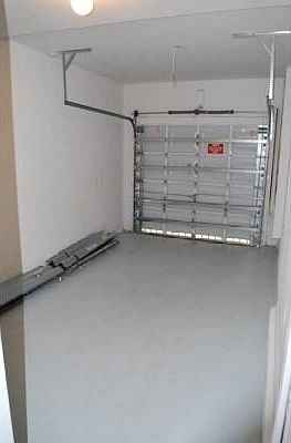 5th image of 983 NE 42nd Ave