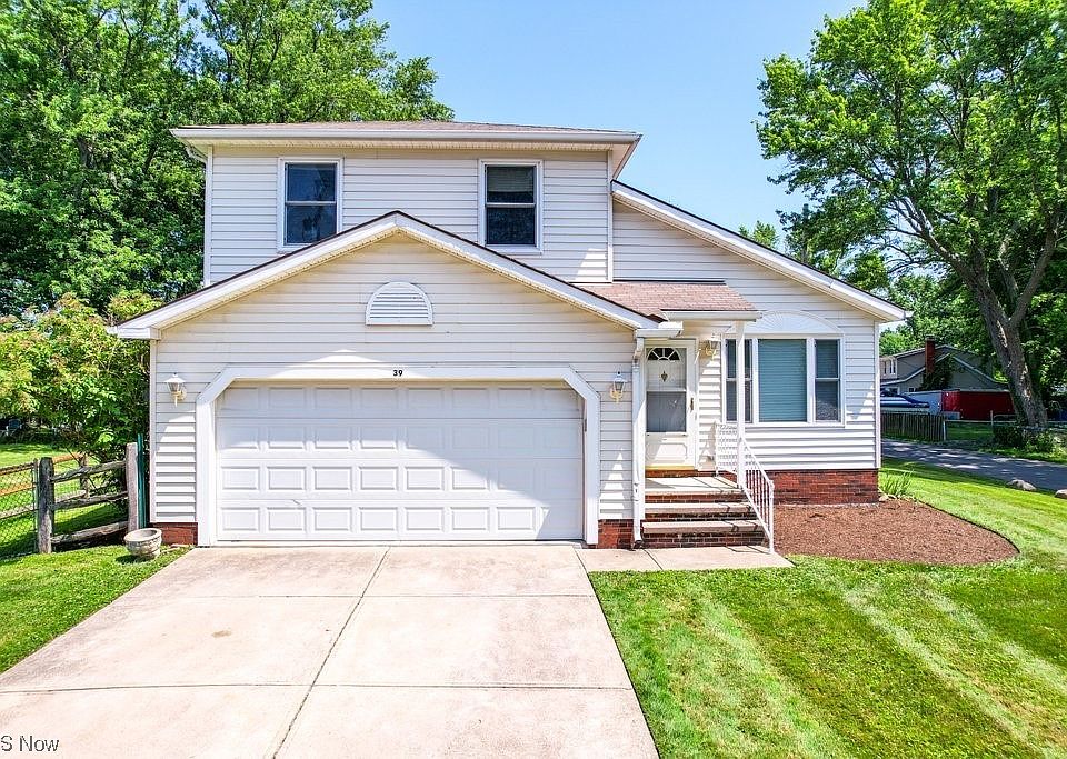 1st image of 39 River Dr