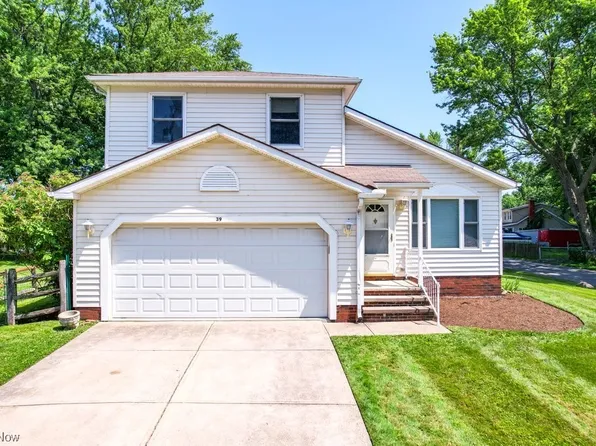 39 River Dr, Eastlake, OH 44095