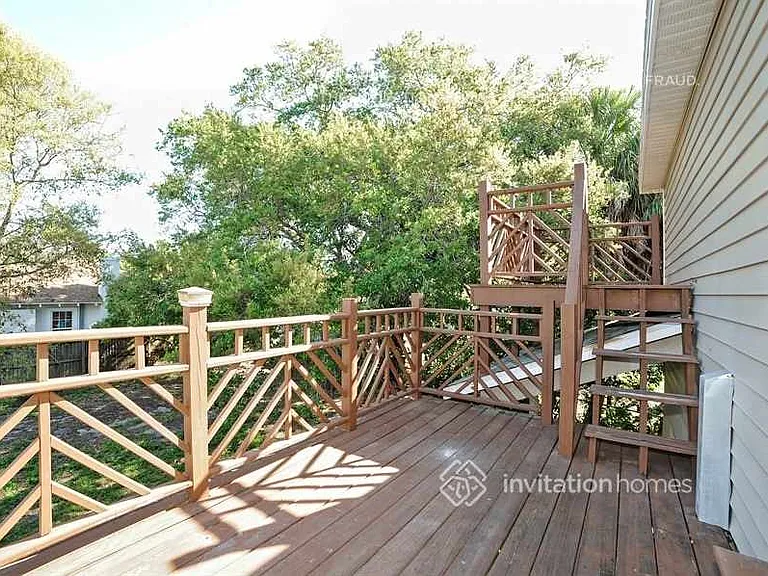 604 Nicholson St — Photo 18
