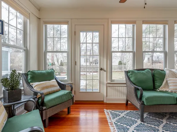 34 Porter Ln, South Hamilton, MA 01982