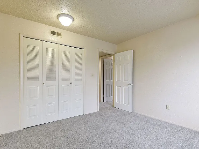 Old Monterey Apartments — Photo 67