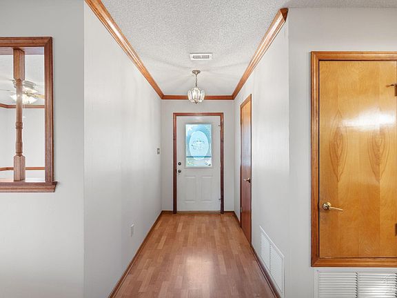 4th image of 2365 Amelia Ln
