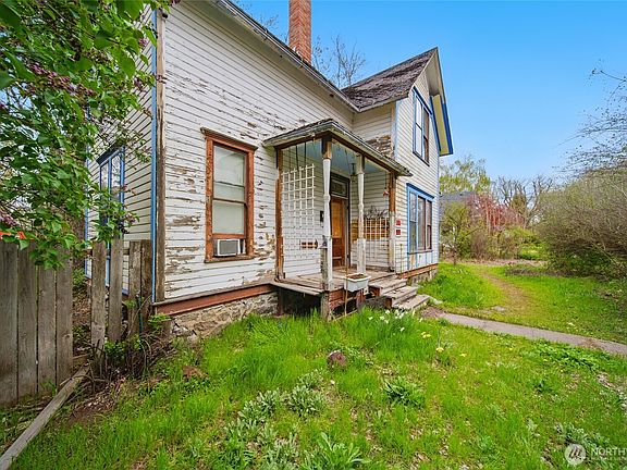 3rd image of 315 Newell Street