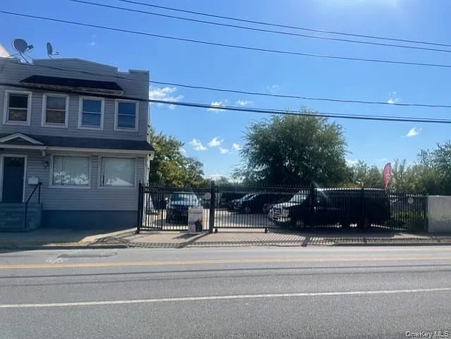 31 Plainfield Avenue photo 1