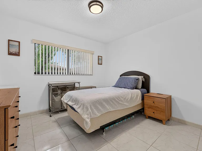 9474 S Belfort Cir #206 — Photo 25