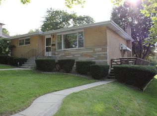 406 Singer Ave, Lemont, IL 60439