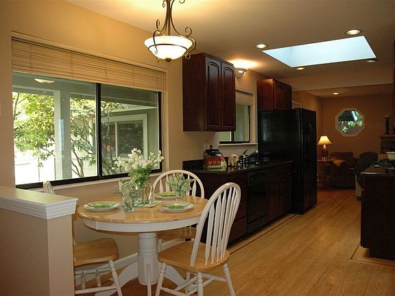 Breakfast Nook & Kitchen