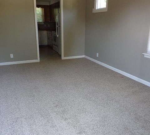 2nd image of 358 Ryder Ave #B