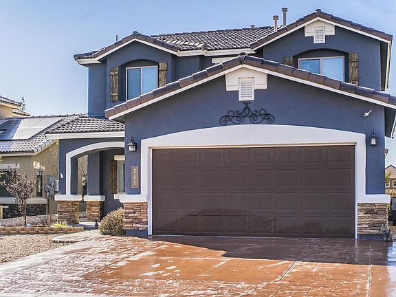 3rd image of 341 Saltford Dr