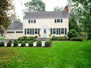 135 E Putnam Ave, Greenwich, CT 06830