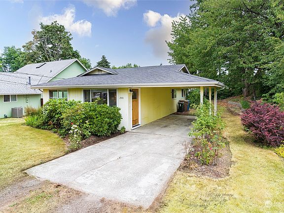 2nd image of 2501 57th Ave NE