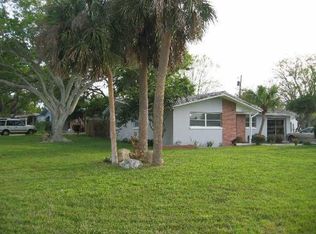 1931 Patlin Cir N, Largo, FL 33770