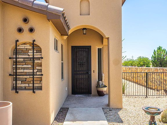 3rd image of 3644 Santa Minerva Ave