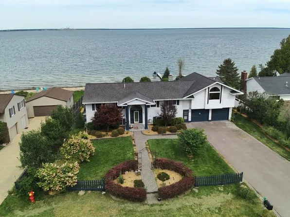 2125 Partridge Point Rd N, Alpena, MI 49707