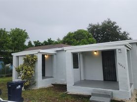10425 SW 173rd Ter, Miami, FL