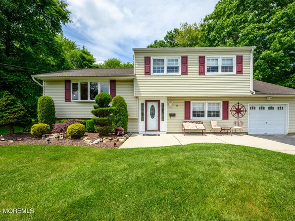 11 Old Queens Boulevard, Manalapan, NJ 07726
