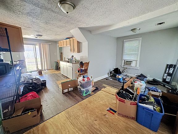 3rd image of 4009 6th St