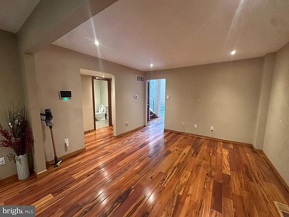 4th image of 133 Ashley Dr