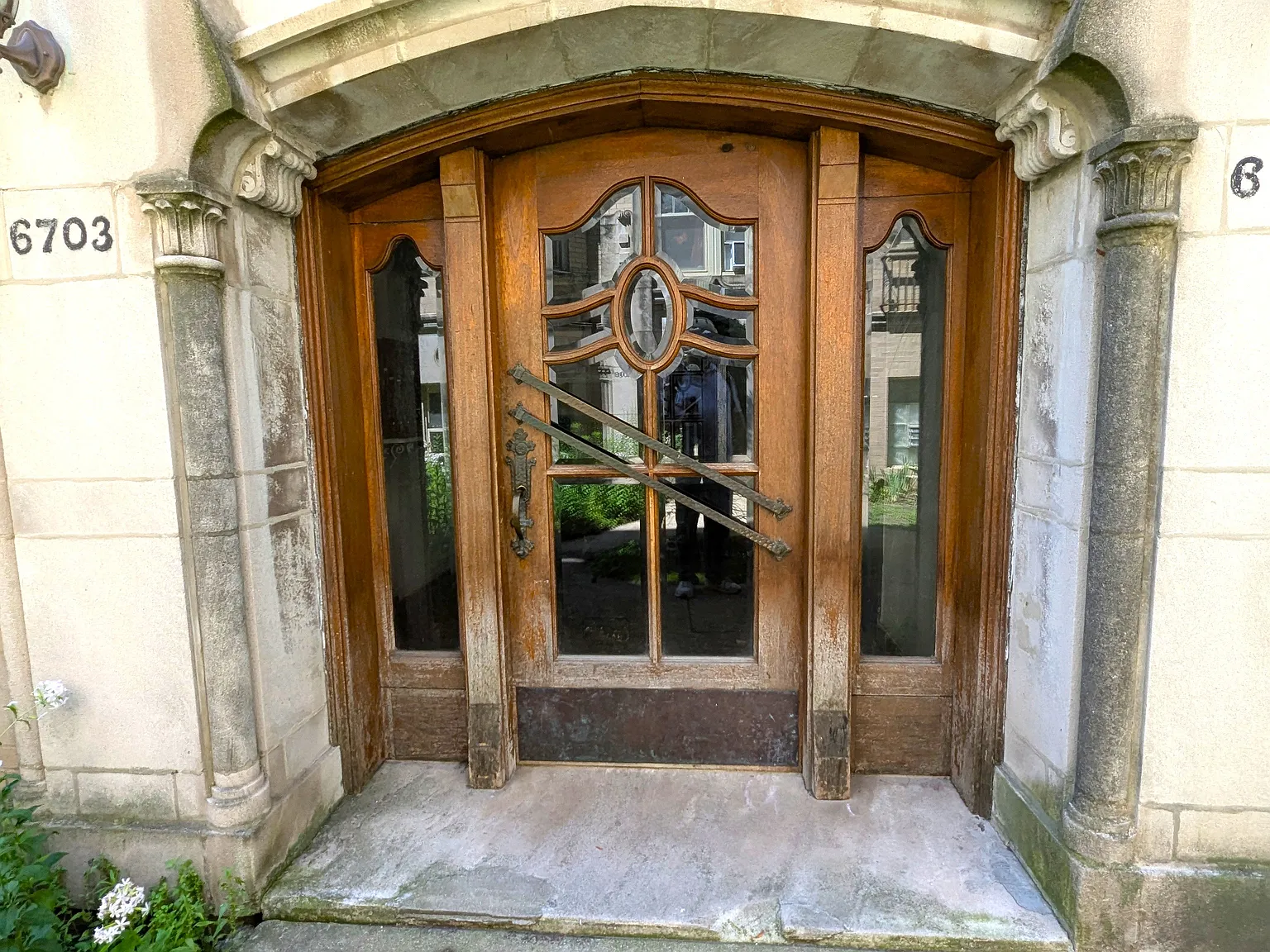 2 bed, 950 sqft, $1,895 — Photo 2