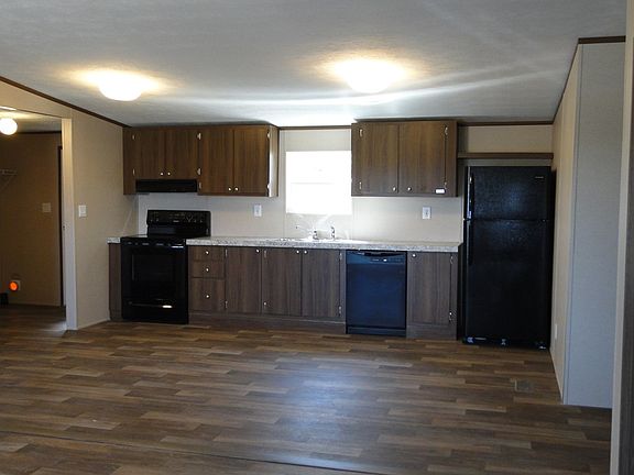 4th image of 134 Brianna Cir