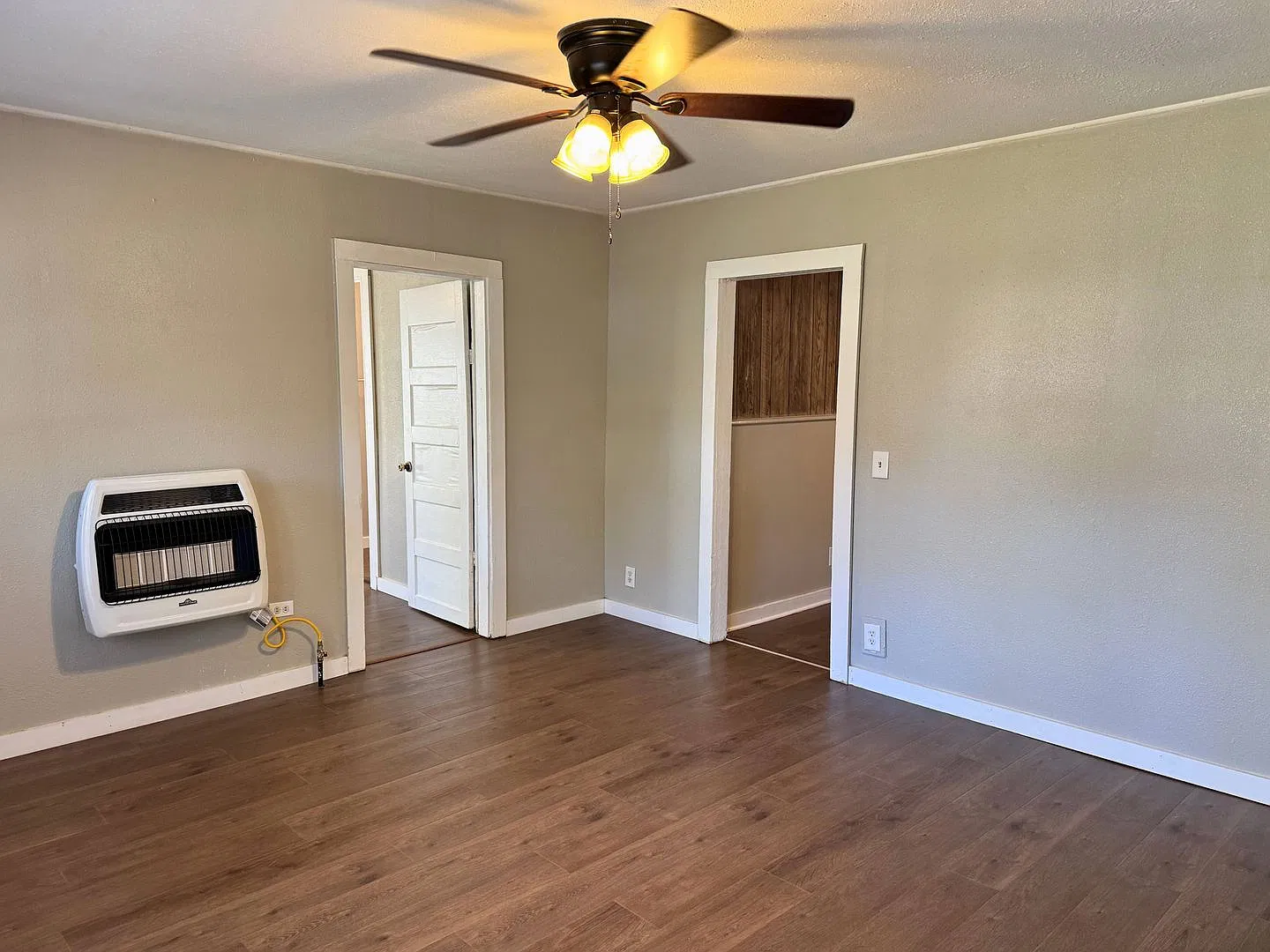 Quiet, 2 Bed 1 Bath Home In Burkburnett — Photo 4