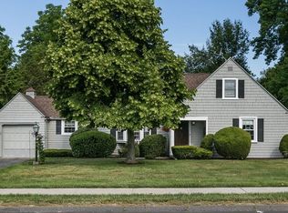 60 Porter Rd, East Longmeadow, MA 01028