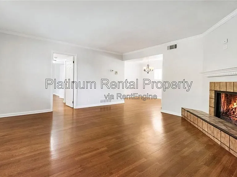 3660 Peachtree Rd NE #2C — Photo 5