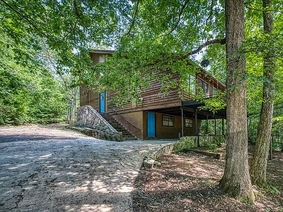 2nd image of 140 Meadowview Dr