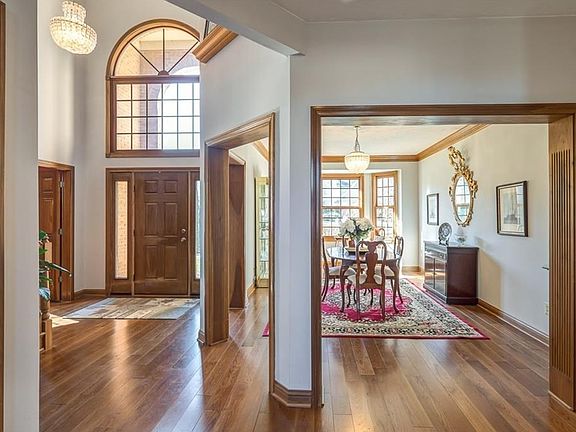 2nd image of 2804 Stone Mill Pl