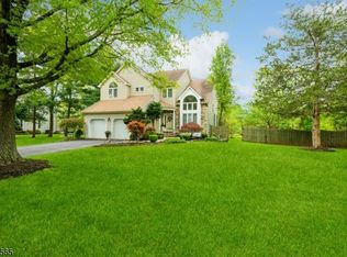2 Wallace Blvd, Hillsborough, NJ 08844