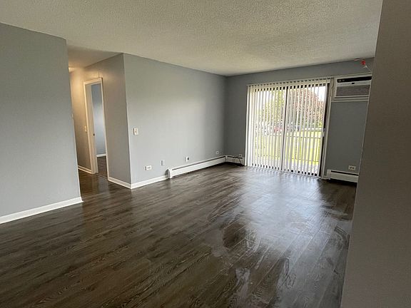 5th image of 2200 Lewis Ave APT 203