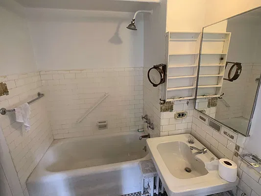 Rented by Highline Residential | media 14
