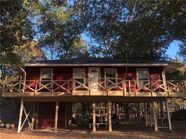 209 Pecan Dr, Marksville, LA 71351