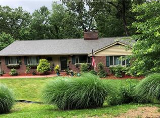 2301 Winchester Rd, South Charleston, WV 25303