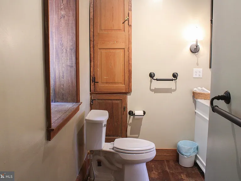 242 Fort Bowman Rd — Photo 19