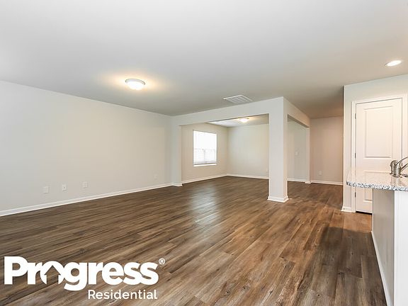 5th image of 454 Pollyanna Dr